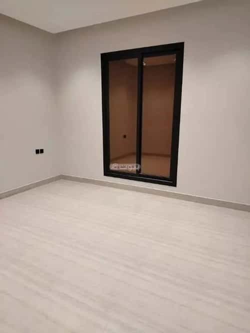 دور 4 غرف في العارض