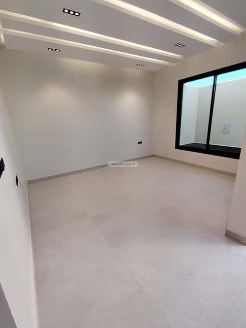 Villa 250 SQM Facing North on 15m Width Street Ar-Rimal, East Riyadh, Riyadh