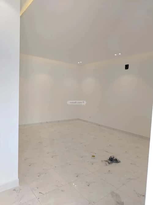 فيلا 236 متر مربع شرقية على شارع 15م العارض، شمال الرياض، الرياض