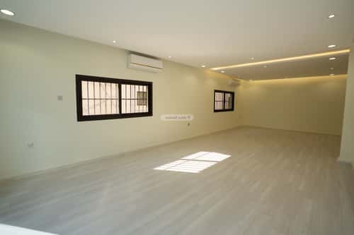 فيلا 300 متر مربع واجهة شمالية ب 3 غرف المعذر الشمالي، غرب الرياض، الرياض