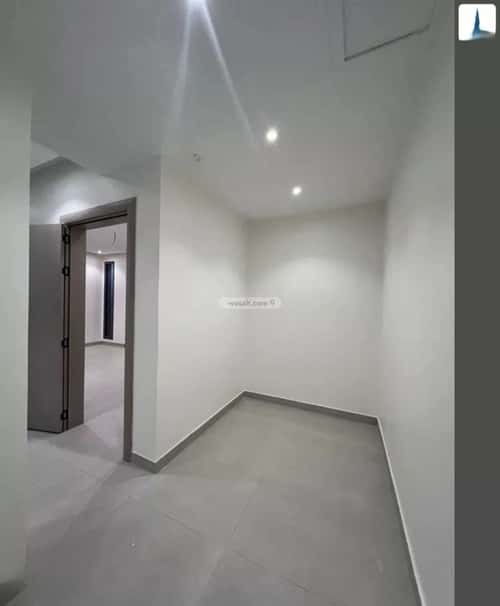 فيلا 200 متر مربع جنوبية على شارع 20م الصواري، شمال جدة، جدة