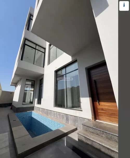 5 bedroom villa in Az Zomorod