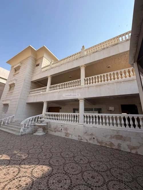 فيلا 875 متر مربع شمالية على شارع 12م الأندلس، شمال جدة، جدة