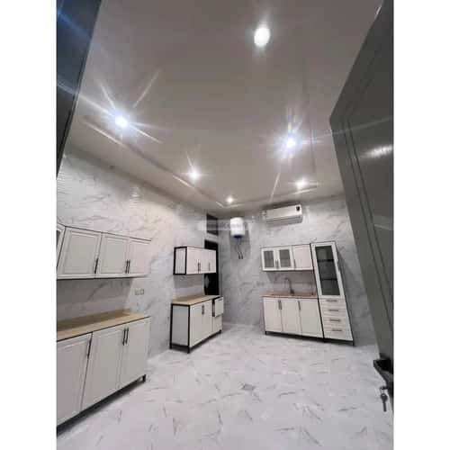 فيلا 300 متر مربع واجهة شرقية ب 5 غرف الرمال، شرق الرياض، الرياض