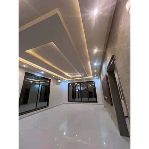 Villa 300 SQM Facing East with 5 Bedrooms Ar-Rimal, East Riyadh, Riyadh