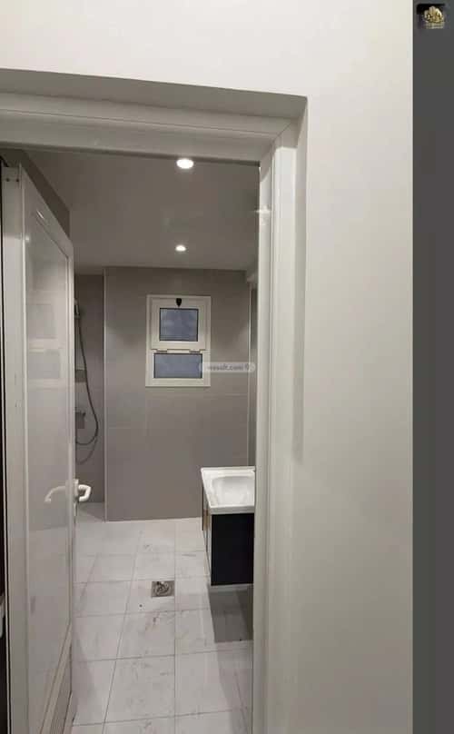 شقة 105 متر مربع بغرفتين الفردوس، الدمام