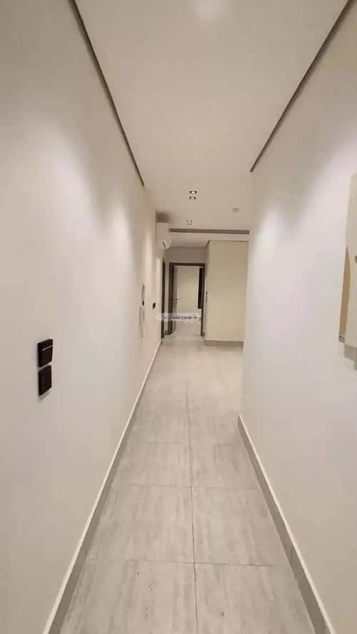 شقة 640 متر مربع ب 3 غرف الحمراء، الخبر