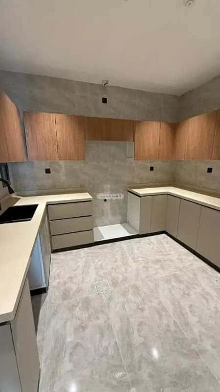 شقة 161 متر مربع ب 3 غرف الحمراء، الخبر