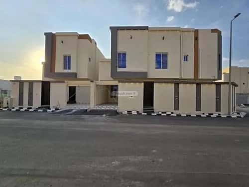 فيلا 226 متر مربع شرقية على شارع 20م الرحاب، الطائف