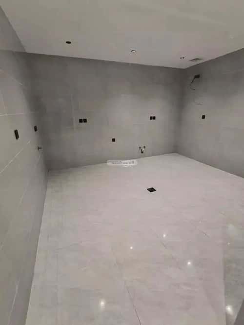 Villa 300 SQM Facing North on 15m Width Street Al Rahmanyah, East Jeddah, Jeddah