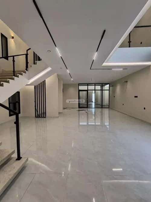 فيلا 300 متر مربع شمالية على شارع 15م الرحمانية، شرق جدة، جدة