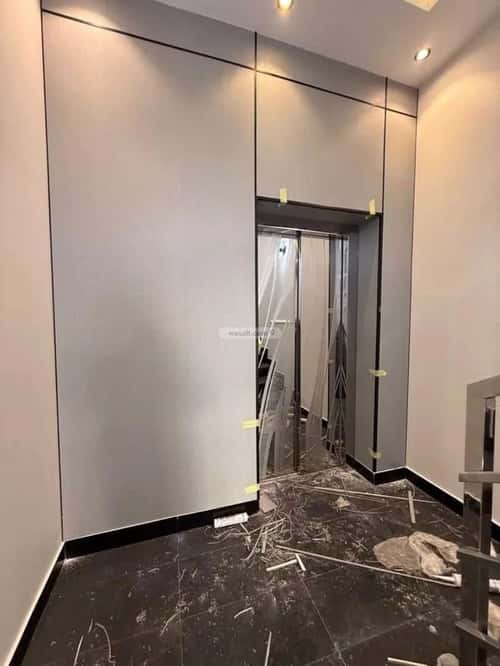 Apartment 273 SQM with 6 Bedrooms Al-Wafa, Khamis Mushait