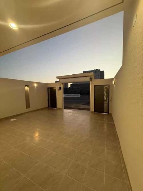 شقة 372 متر مربع ب 8 غرف الزهور، أبها