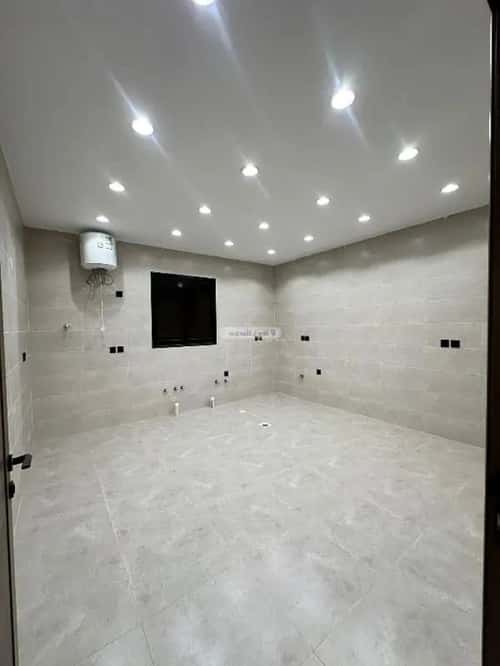 شقة 226 متر مربع ب 6 غرف الظرفة، خميس مشيط