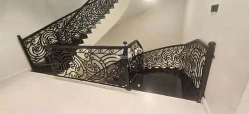 فيلا 437 متر مربع شمالية على شارع 30م الشراع، الخبر