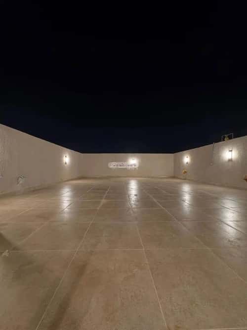 فيلا 300 متر مربع شرقية على شارع 18م العروبة، الدمام