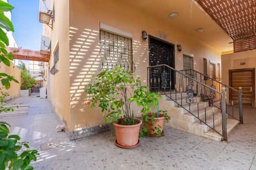 فيلا 407 متر مربع جنوبية على شارع 15م النعيم، شمال جدة، جدة