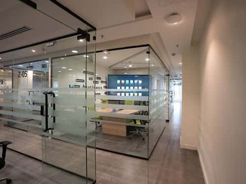 مكتب 9000 م² في السويدي