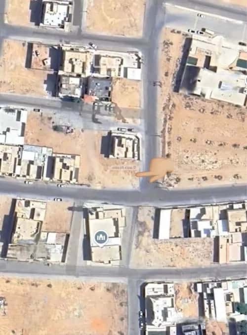 أرض 383 متر مربع جنوبية غربية على شارع 15م الربعة، حوطه سدير