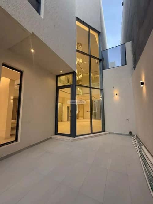 6 bedroom villa in Al Mahdiyyah