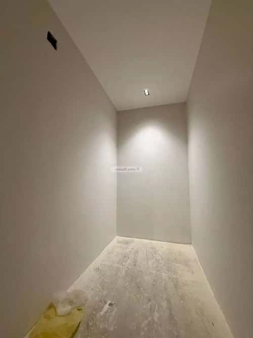 6 bedroom villa in Al Mahdiyyah