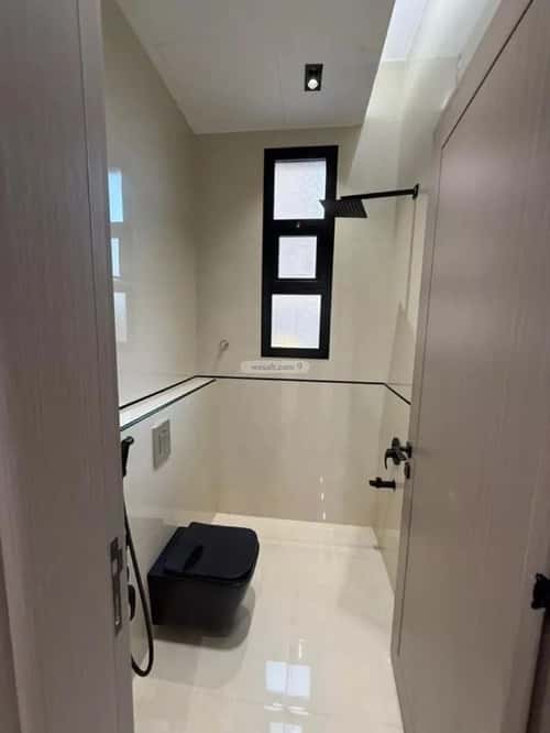 6 bedroom villa in Al Mahdiyyah