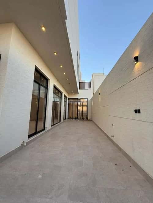 6 bedroom villa in Al Mahdiyyah