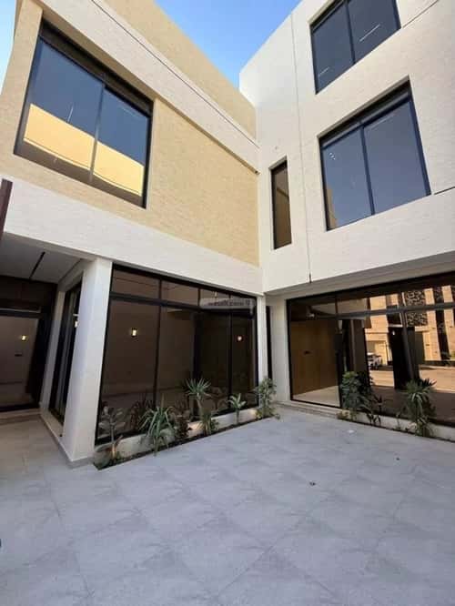 6 bedroom villa in Al Mahdiyyah