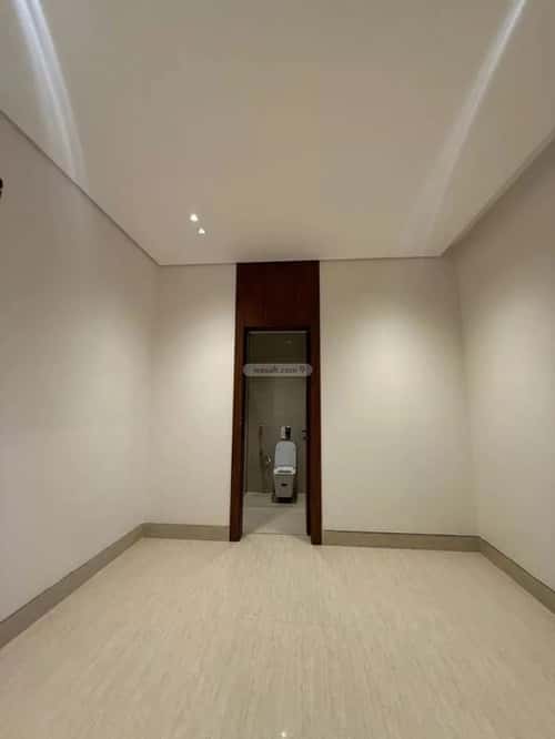 6 bedroom villa in Al Mahdiyyah