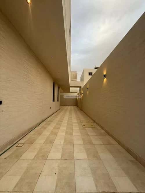 Building 117 SQM Facing North Al-Mahdiyah, West Riyadh, Riyadh