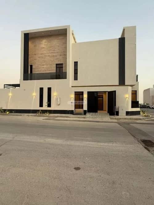 Villa 348 SQM Facing South on 25m Width Street Al-Mahdiyah, West Riyadh, Riyadh