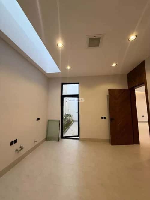Villa 348 SQM Facing South on 25m Width Street Al-Mahdiyah, West Riyadh, Riyadh