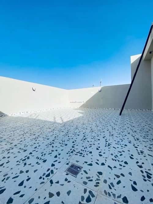 6 bedroom villa in Al Mahdiyyah