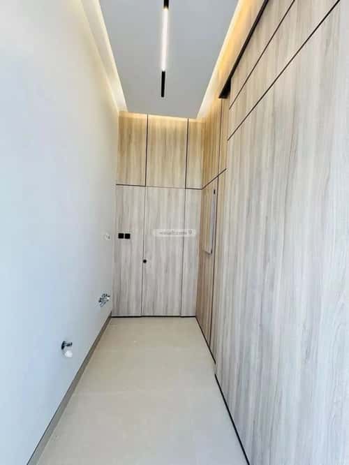 4 bedroom floor in Al Rimal