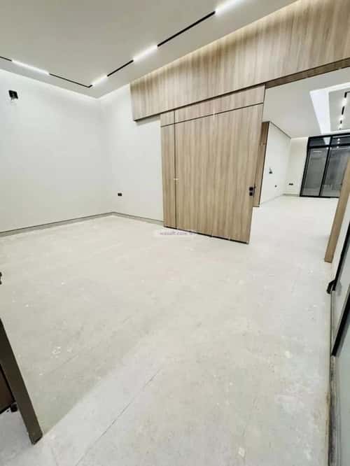 Villa 312 SQM Facing East on 15m Width Street Al-Muanisiyah, East Riyadh, Riyadh