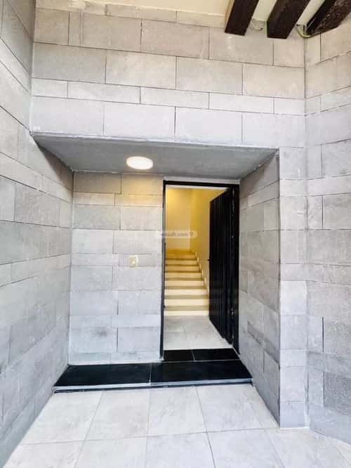 Floor 165 SQM with 4 Bedrooms Al-Muanisiyah, East Riyadh, Riyadh