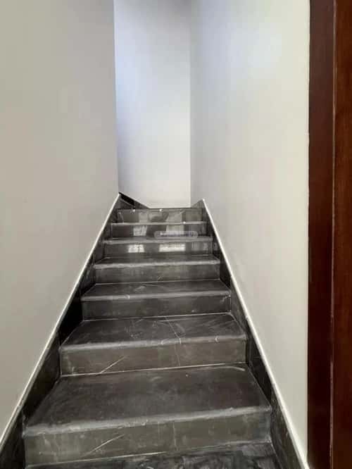 7 bedroom villa in Al Rimal