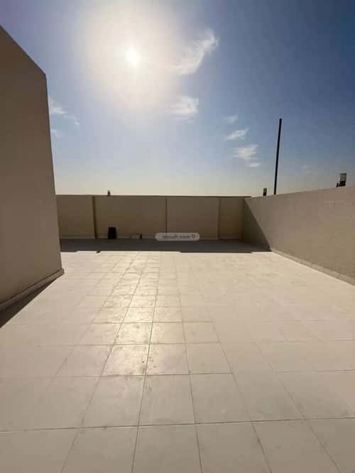 Villa 360 SQM Facing South West on 18m Width Street Ar-Rimal, East Riyadh, Riyadh
