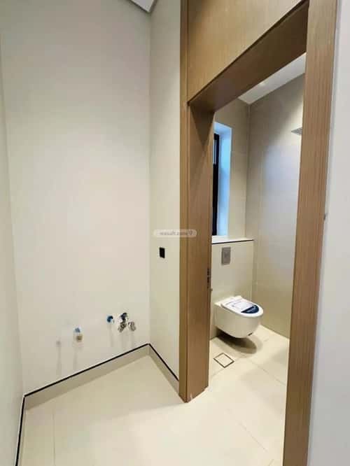 فيلا 240 متر مربع جنوبية على شارع 18م المعيزيلة، شرق الرياض، الرياض