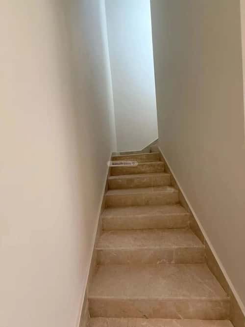 فيلا 252 متر مربع شرقية على شارع 20م الرمال، شرق الرياض، الرياض