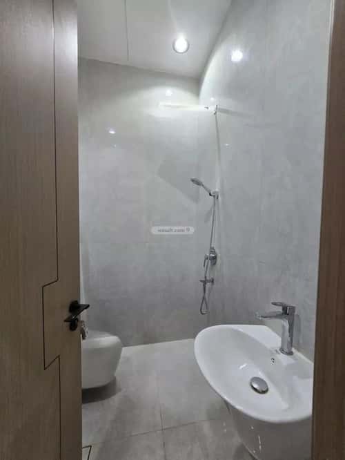 Floor 257 SQM with 4 Bedrooms Ar-Rimal, East Riyadh, Riyadh