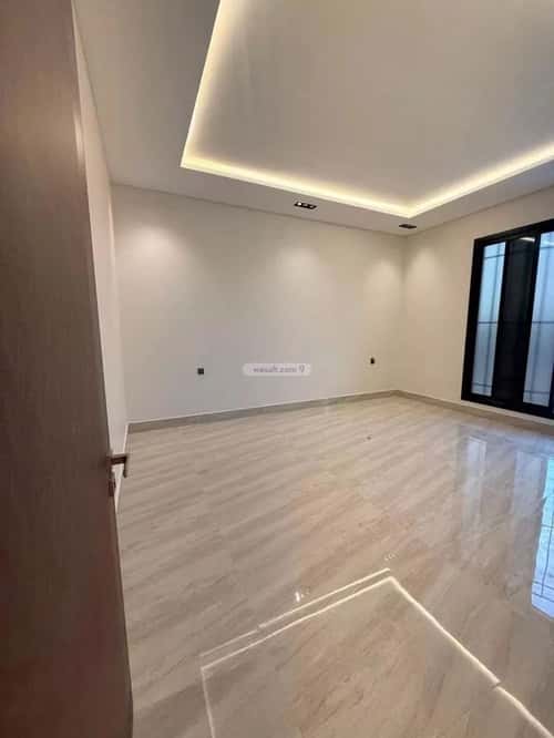 فيلا 260 متر مربع جنوبية على شارع 18م الرمال، شرق الرياض، الرياض