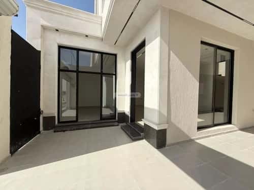 Villa 300 SQM Facing South on 18m Width Street Ar-Rimal, East Riyadh, Riyadh