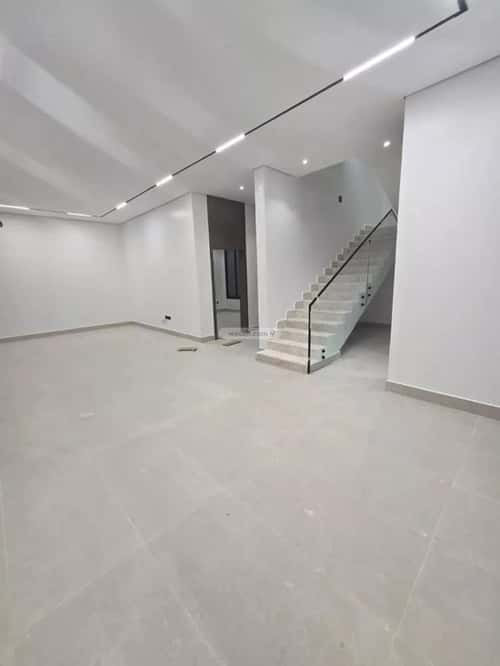 4 bedroom villa in Al Maizilah