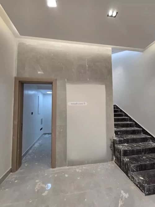 فيلا 360 متر مربع جنوبية شرقية على شارع 20م القادسية، شرق الرياض، الرياض