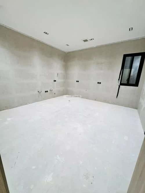 Villa 312 SQM Facing East on 15m Width Street Al-Muanisiyah, East Riyadh, Riyadh