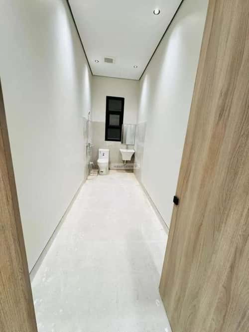 Villa 312 SQM Facing East on 15m Width Street Al-Muanisiyah, East Riyadh, Riyadh