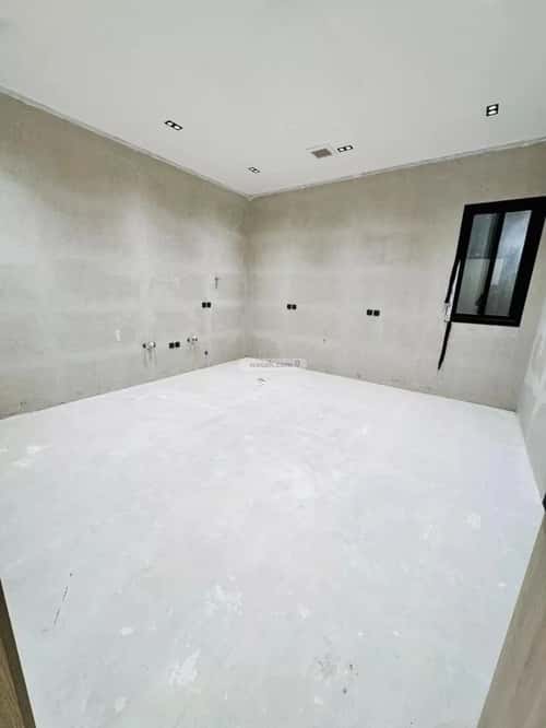 Villa 312 SQM Facing East on 15m Width Street Al-Muanisiyah, East Riyadh, Riyadh