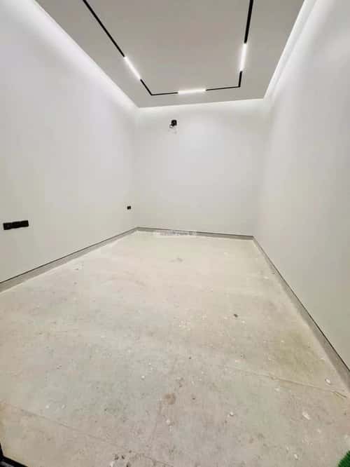 Villa 312 SQM Facing East on 15m Width Street Al-Muanisiyah, East Riyadh, Riyadh