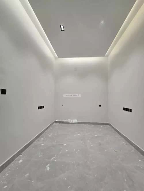 5 bedroom villa in Al Qadisiyah